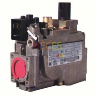 Bloc Gaz Combustioniné 0.820.125 - SIT : 0 820 125, avec 1 Bouton de Commande pour démarrage et arrêt, 1 régulateur et 1 électroVanne à Connecteur sur le côté. Pression  entrée 60 mBars (RESTE UN EXEMPLAIRE)