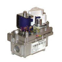 Bloc Gaz Combustioniné VR8700A4004 - VR 8700 A Bloc de Régulation sans Bouton de Commande avec 1 opérateur / régulateur à ouverture rapide et 1 électroVanne Bride 25 x Bride 25 Pression  60mBars Tension  24V Marque: HONEYWELL, Application:FRANCO BELGE (plus que 1 exemplaire !) - Référence : 