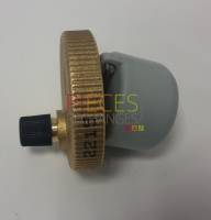 Mécanisme Purgeur de nez de Pompe. Montage en lieu et place sur Saunier Réf: 05167500. Information complémentaire: Ce produit est d'origine équipementier:  Caleffi, marque de Distribution. Cet article conserve les mêmes normes de qualité et de rendement que la pièce d'origine. PARTICULARITÉ: SANS TROU D'ACCELERATION DE DÉGAZAGE. Ce pugeur se monte notamment sur les chaudières suivantes. COMBITEK C 23, COMBITEK C 23 V, ISOFAST C 24 E V, ISOFAST C 24 E V1, ISOFAST C 28 E, ISOFAST C 28 E Nox, ISOFAST C 28 E1, ISOFAST C 28 E1 Nox, ISOFAST C 35 E, ISOFAST C 35 E1, ISOFAST F 28 E, ISOFAST F 28 E1, ISOFAST F 35 E, ISOFAST F 35 E1, ISOMAX C 28 E, ISOMAX C 28 E2 (après 0500612151), ISOMAX C 28 E2 (avant 0400197003), ISOMAX C 28 E2 (de 0400197003 à 0500612151), ISOMAX F 28 E, ISOMAX F 28 E2 (après 0500612151), ISOMAX F 28 E2 (avant 0400197003), ISOMAX F 28 E2 (de 0400197003 à 0500612151), ISOTWIN C 24 E (après 0400190441), ISOTWIN C 24 E (avant 0400190441), ISOTWIN C 24 EA, ISOTWIN C 24 EV (après 0400190441), ISOTWIN C 24 EV (avant 0400190441), ISOTWIN C 24 EV A, ISOTWIN F 24 E, ISOTWIN F 24 E1 (après 0400190441), ISOTWIN F 24 E1 (avant 0400190441), ISOTWIN F 24 EA, SD 123 C, SD 135, SD 223 C,SD 228 ,SD 235 , SD 623, SD 623 E, THELIA 23, THELIA 23 E, THELIA 623, THELIA 623 (entre 95 et 96), THELIA 623 E (entre 95 et 96), THELIA AS 23 (après 96), THELIA AS 23 (avant 95), THELIA AS 23 (entre 95 et 96), THEMA C 19 E, THEMA C 19 EV, THEMA C 23, THEMA C 23 a, THEMA C 23 a V, THEMA C 23 E, THEMA C 23 E V, THEMA C AS 14 E, THEMA C AS 14 EV, Thema F 23, Thema F 23 E, Thema F AS 23 E, Themaplus C 23 E, Themaplus C 23 E V, Themaplus F 23 E, Themis AS 14 (après 1996), Themis AS 14 V (après 1996), Themis AS 23 (après 1996), Themis AS 23 V (après 1996).